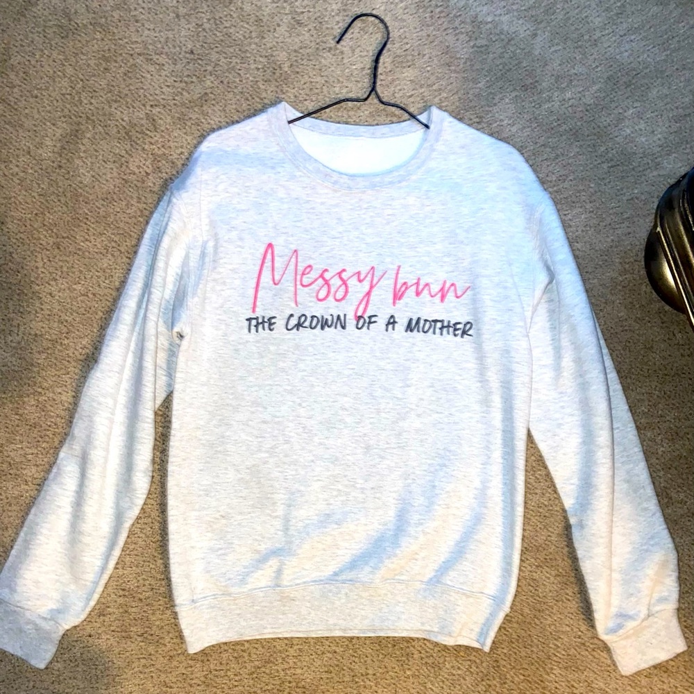Sweetees women’s crown of a mother sweatshirt size small